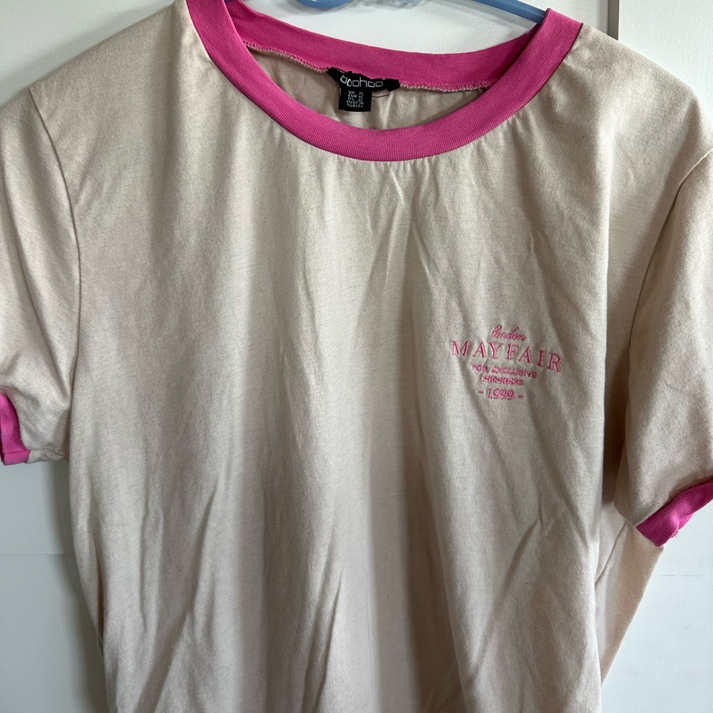 Cute graphic style tee
